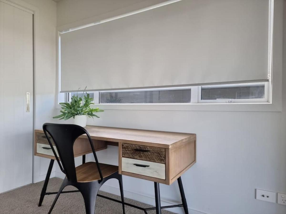 Fabulous Castor Bay 1 Bedroom With Views And Skytv Auckland Eksteriør billede