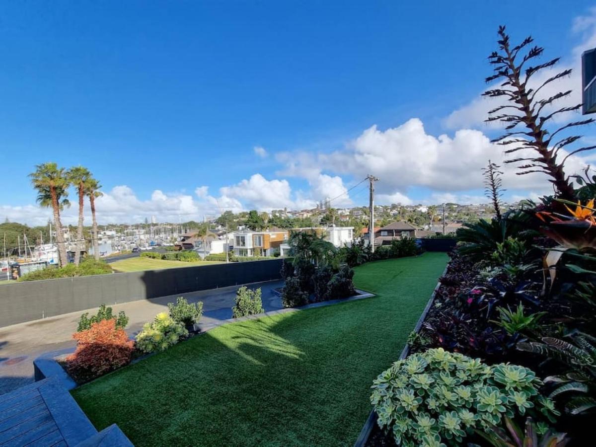 Fabulous Castor Bay 1 Bedroom With Views And Skytv Auckland Eksteriør billede