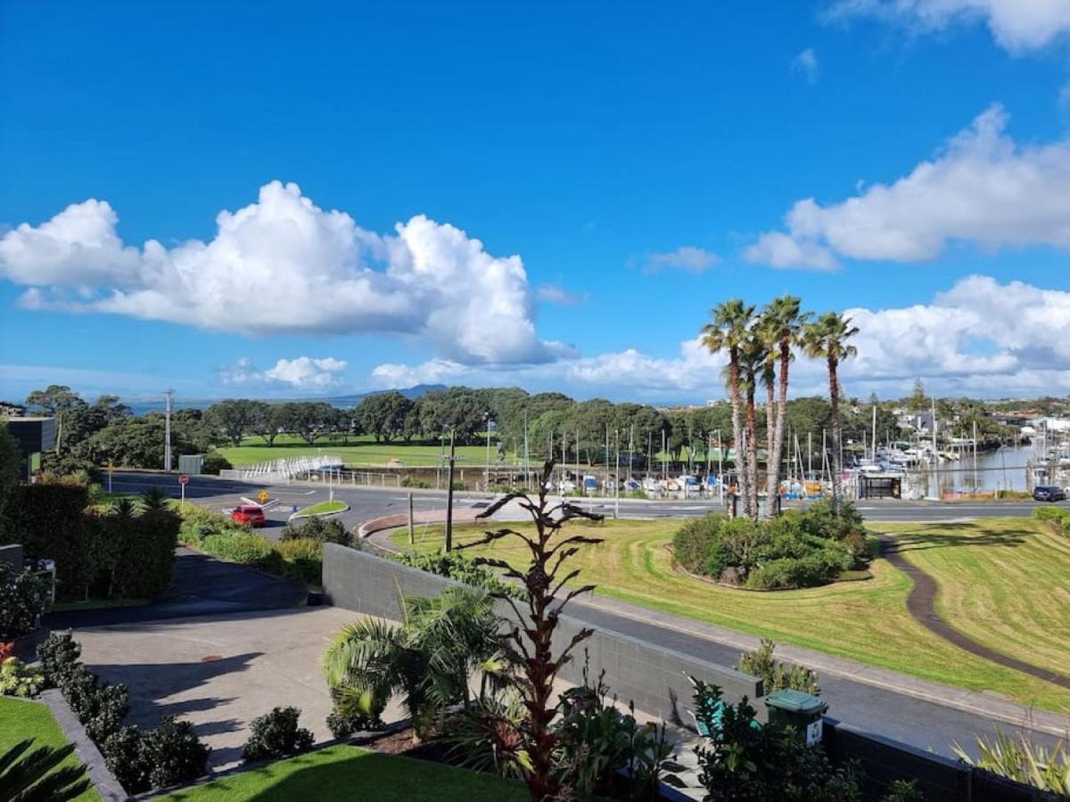 Fabulous Castor Bay 1 Bedroom With Views And Skytv Auckland Eksteriør billede